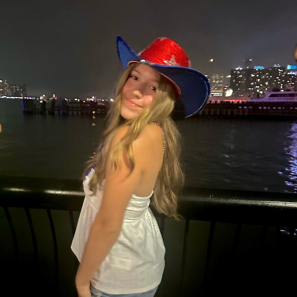 Meet your Posher, Julia